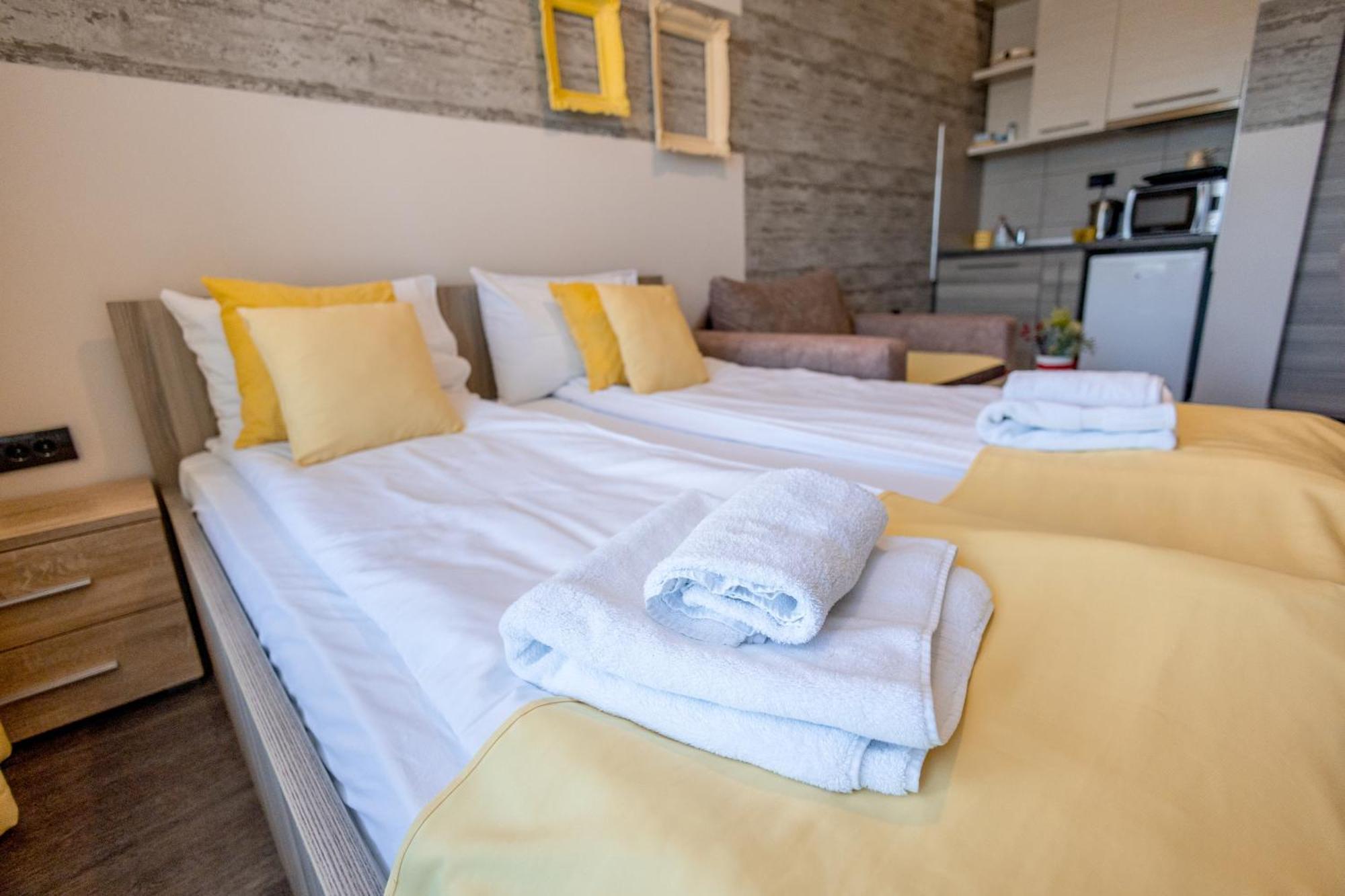 Alethea Lux Apartments, Milmari * Kopaonik