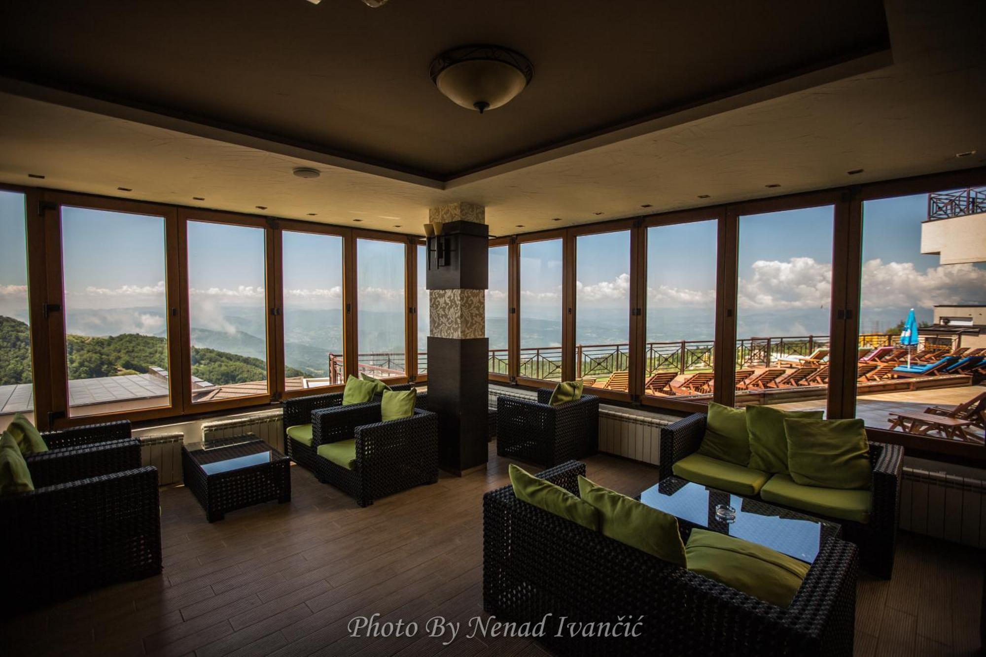 Alethea Lux Apartments, Milmari *